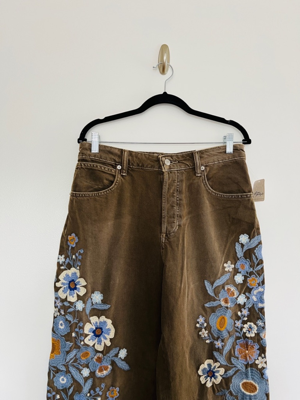 Free People Willow Floral Embroidered Jeans Size 28 Boho NEW - Picture 3 of 8